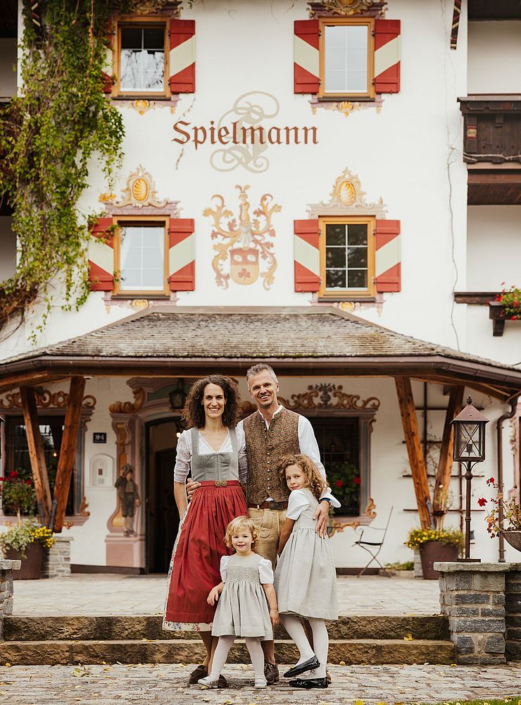 Holidays ☛ Zugspitze: these are your hosts at Spielmann Holidays ☛ Zugspitze: these are your hosts at Spielmann